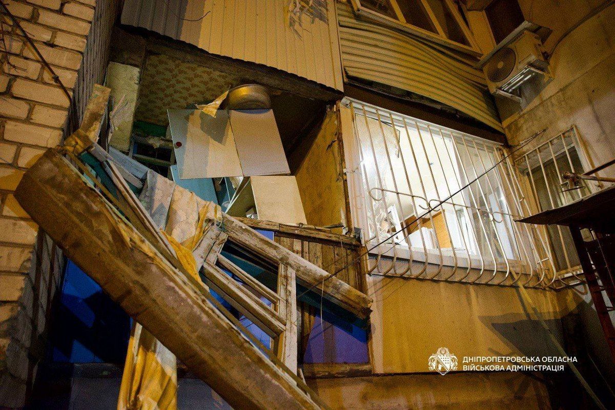 Постраждалих вже 10: у Дніпрі через удари дронів пошкоджені не менше 8 багатоповерхівок 5