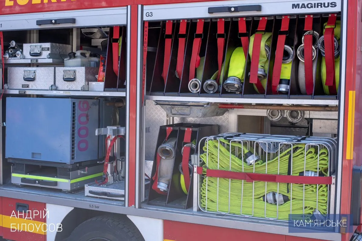У Кам’янське прибула пожежна машина з Німеччини 4