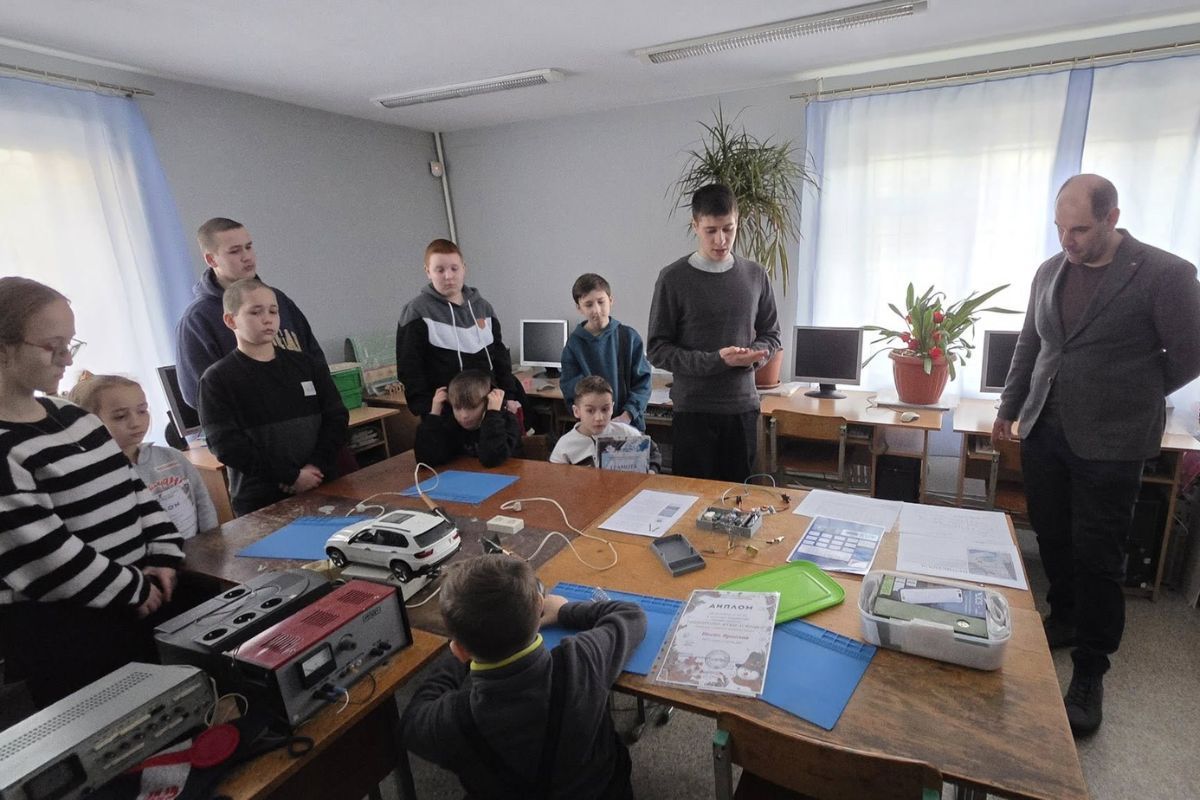 Мова йде про призерів двох десятків міських, обласних та всеукраїнських конкурсів