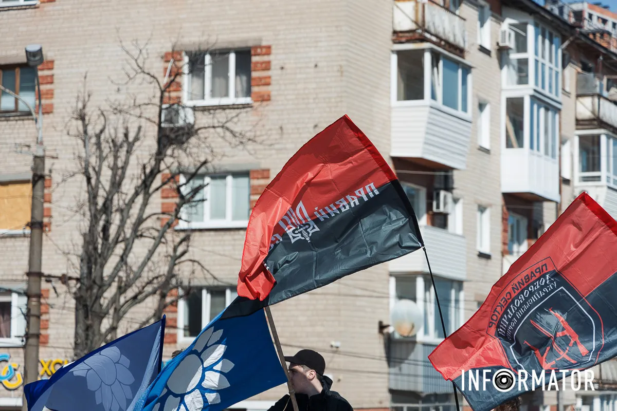 У Дніпрі до Дня Добровольця провели патріотичну ходу 6