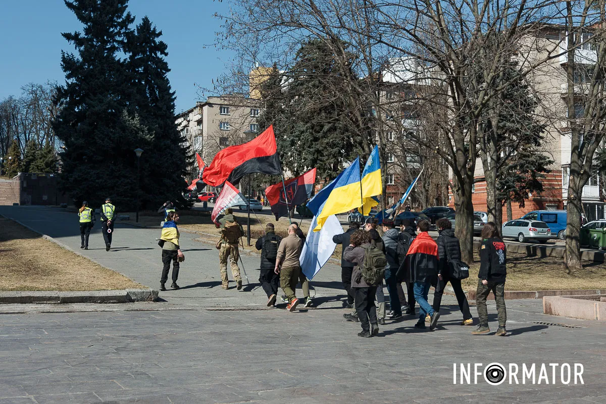 У Дніпрі до Дня Добровольця провели патріотичну ходу 7