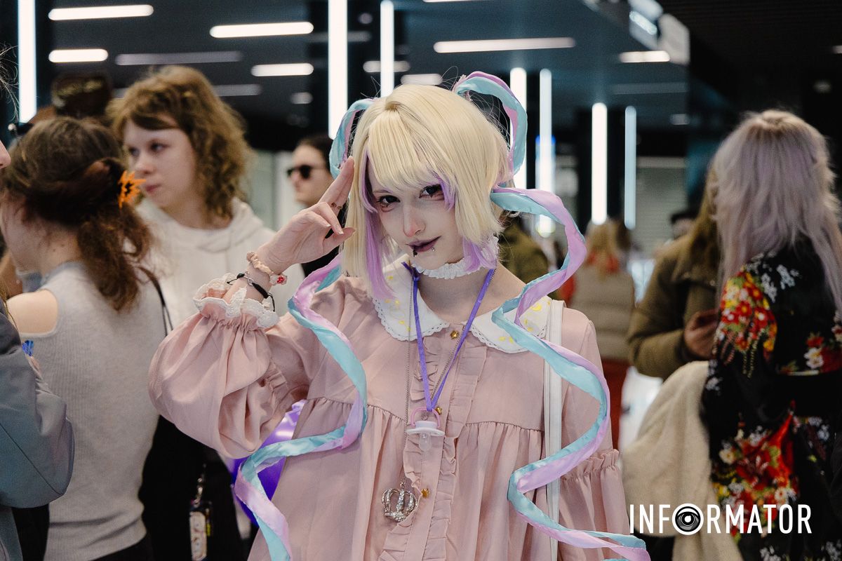 Запальний K-pop, конкурс косплеїв та химерні костюми: у Дніпрі проходив аніме-фестиваль 1