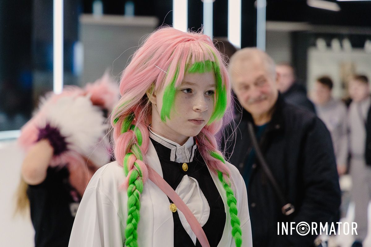 Запальний K-pop, конкурс косплеїв та химерні костюми: у Дніпрі проходив аніме-фестиваль 14