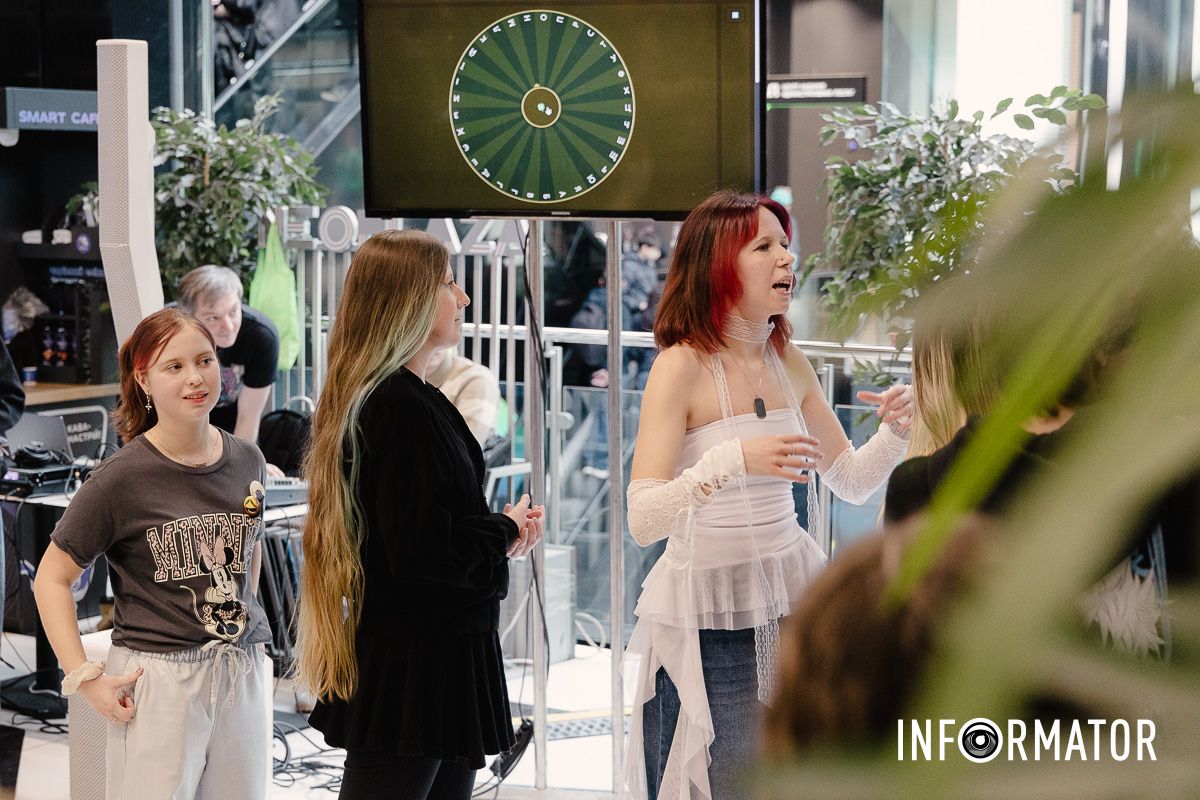 Запальний K-pop, конкурс косплеїв та химерні костюми: у Дніпрі проходив аніме-фестиваль 22