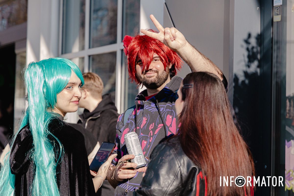Запальний K-pop, конкурс косплеїв та химерні костюми: у Дніпрі проходив аніме-фестиваль 9