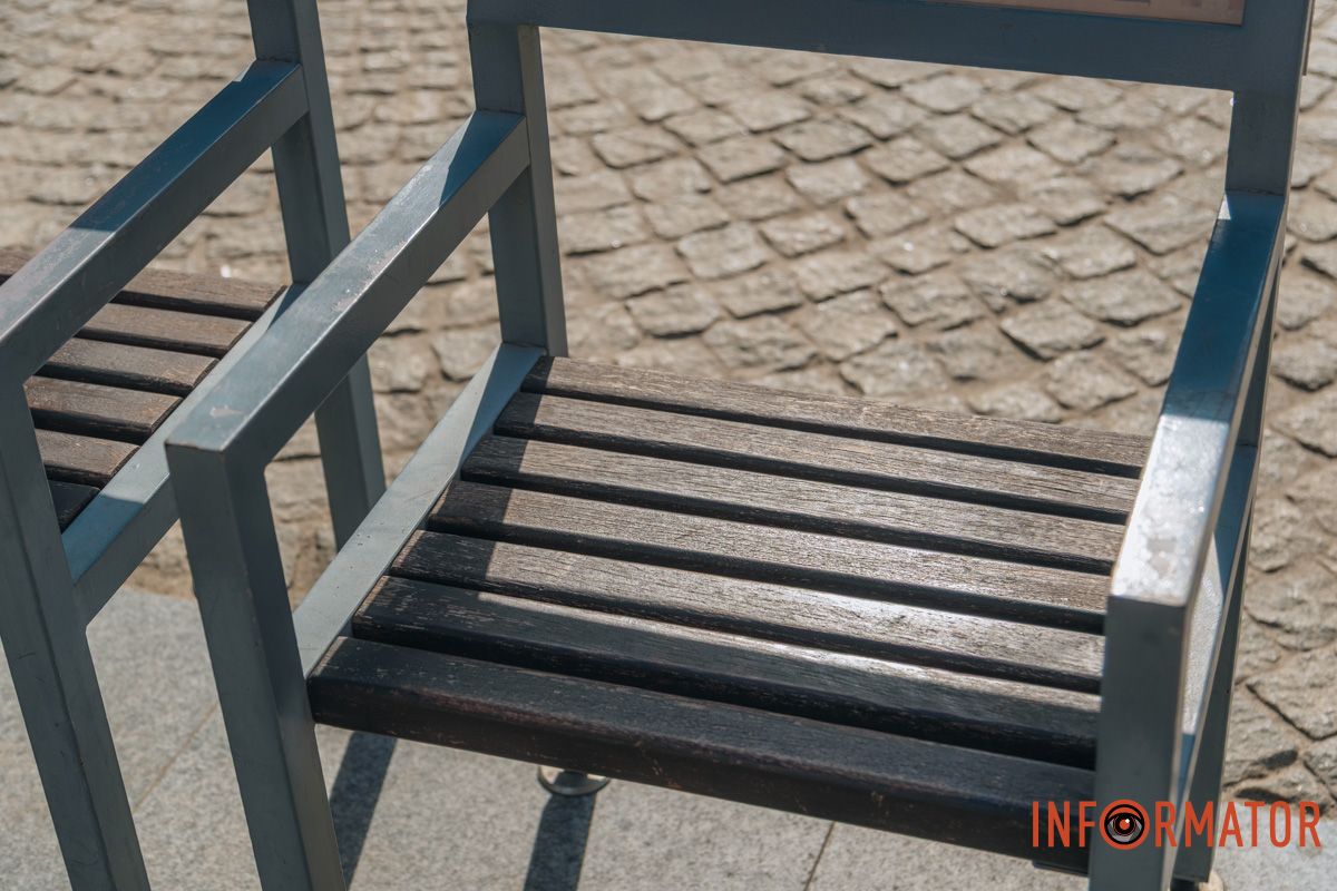 Кожен стільчик, як окрема особистість