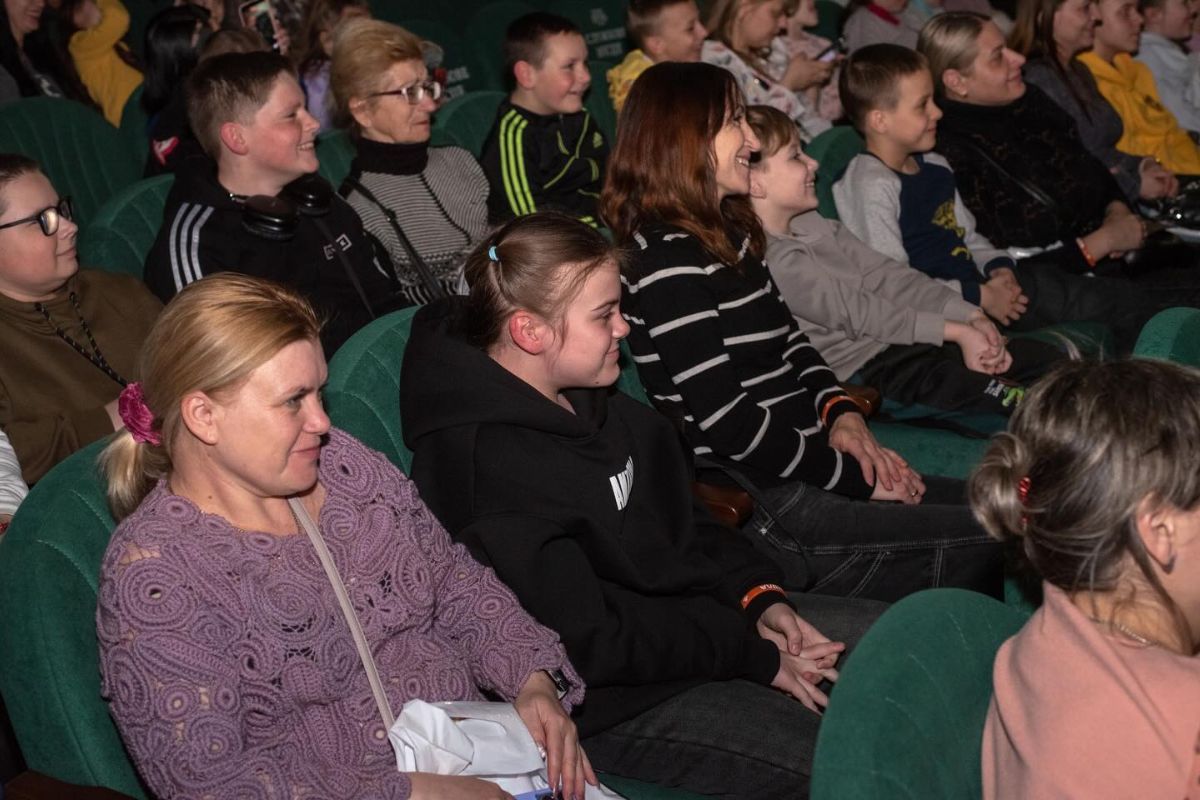 До дітей Кам’янського завітав відомий італійський волонтер Марко Родарі