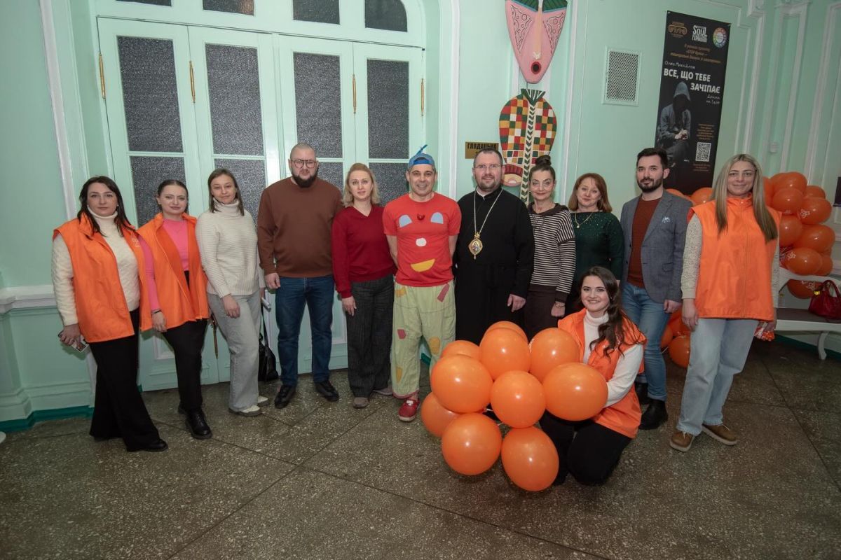 У світі його знають, як клоуна Пімпу