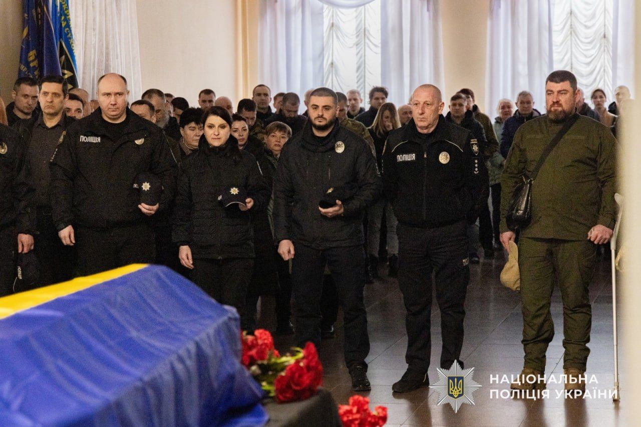 Під час евакуації із застосуванням наземного роботизованого комплексу російські військові вдруге атакували позицію FPV-дронами