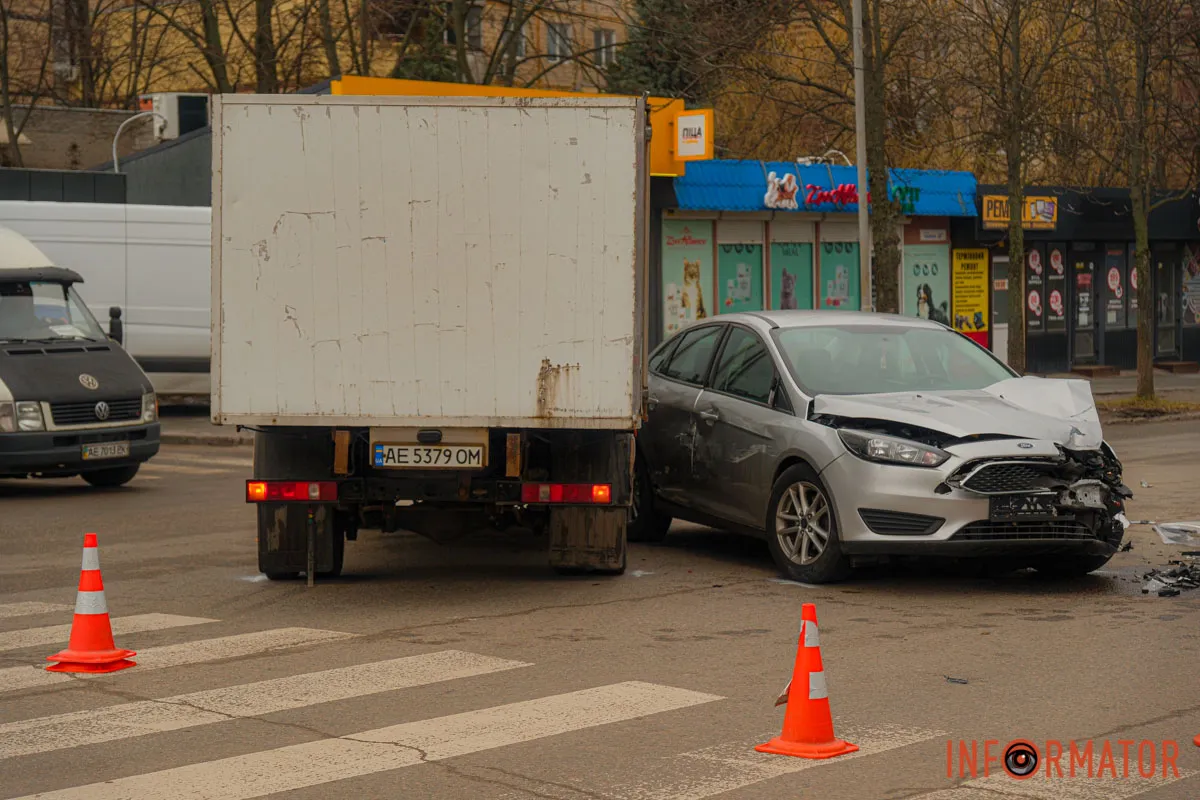 У четвер, 19 березня, у Дніпрі на житловому масиві Тополя-2 сталася ДТП
