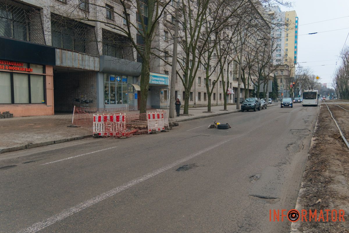 Рух на ділянці ускладнений