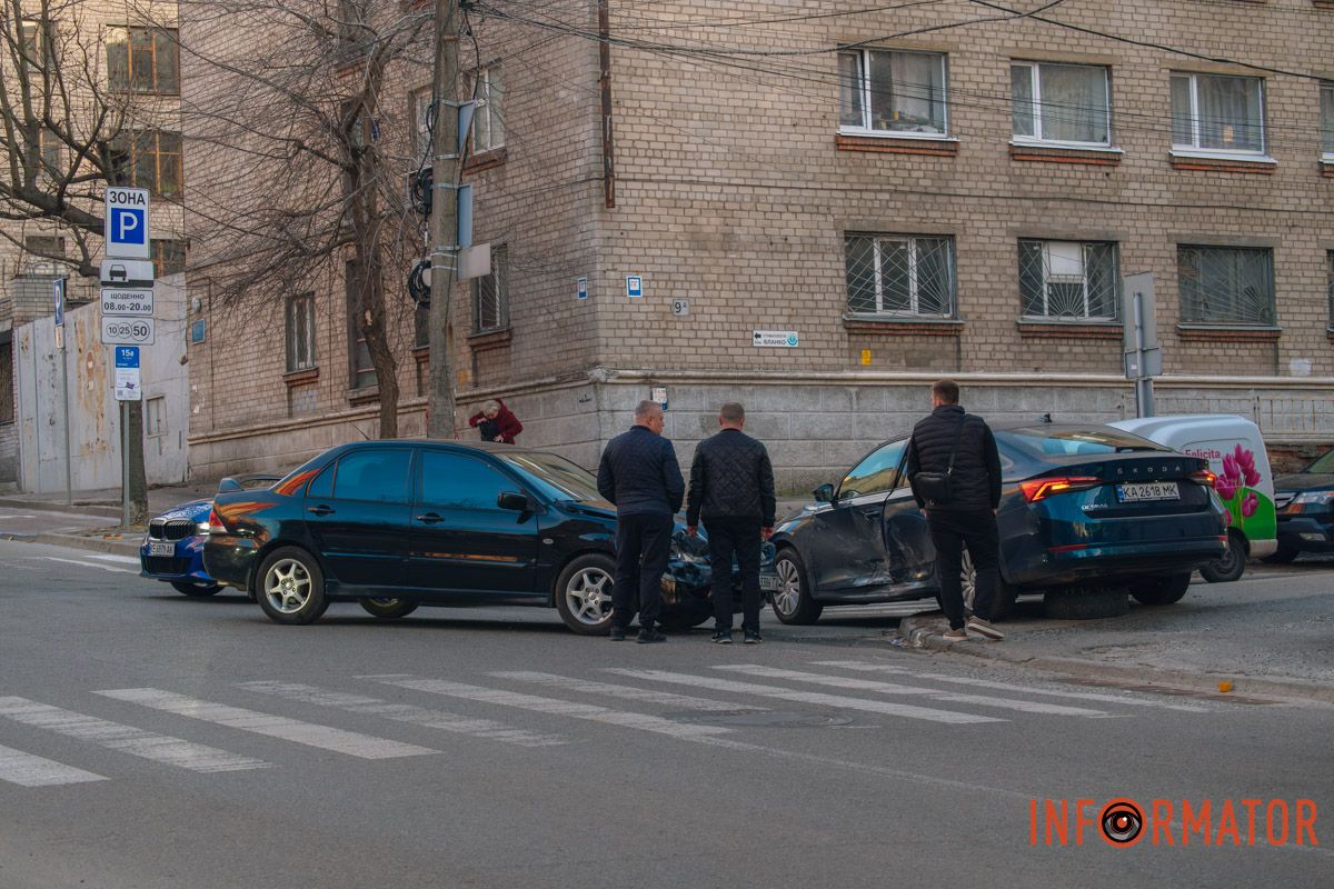 Сюди приїхали правоохоронці Сюди приїхали правоохоронці