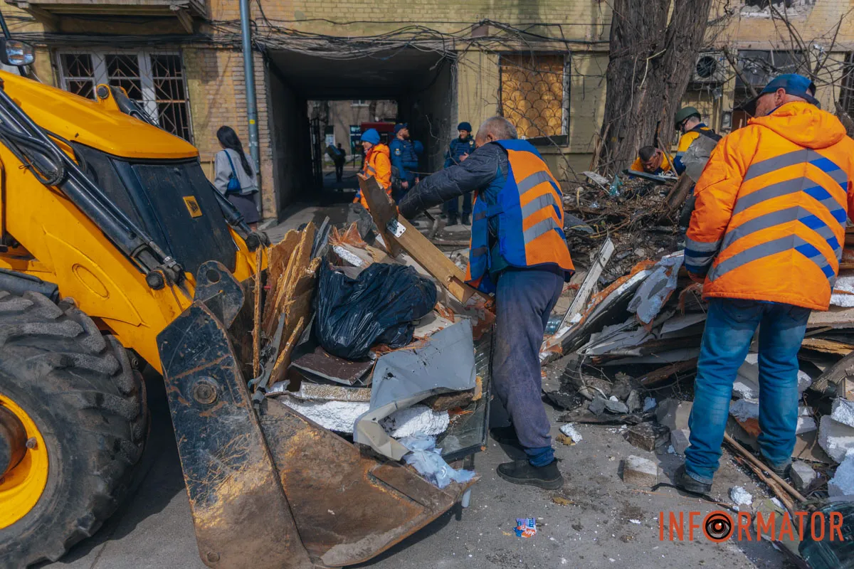 Задіяли комунальну техніку фотореп 28