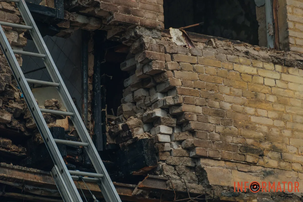 Найбільше пошкоджений будинок, в якому мешкають понад 160 людей фотореп 35