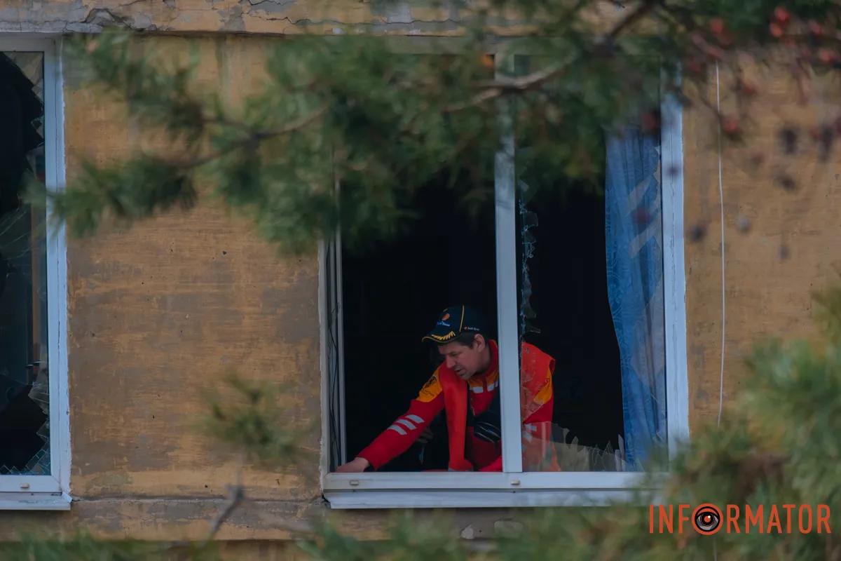 Попереду багато роботи по відновленню фотореп 33