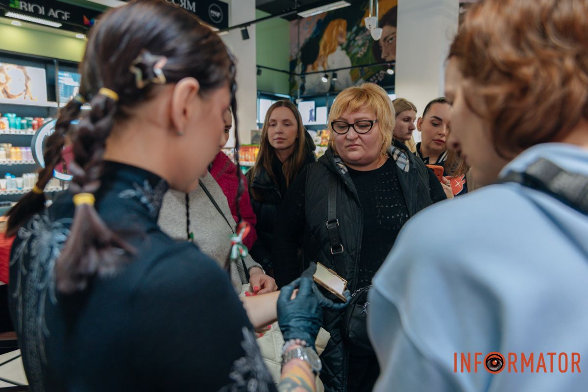 Учасниці заходу змогли протестувати косметику «Італійські тижні»: у Дніпрі відбувся івент, присвячений знайомству з італійськими косметичними брендами 8