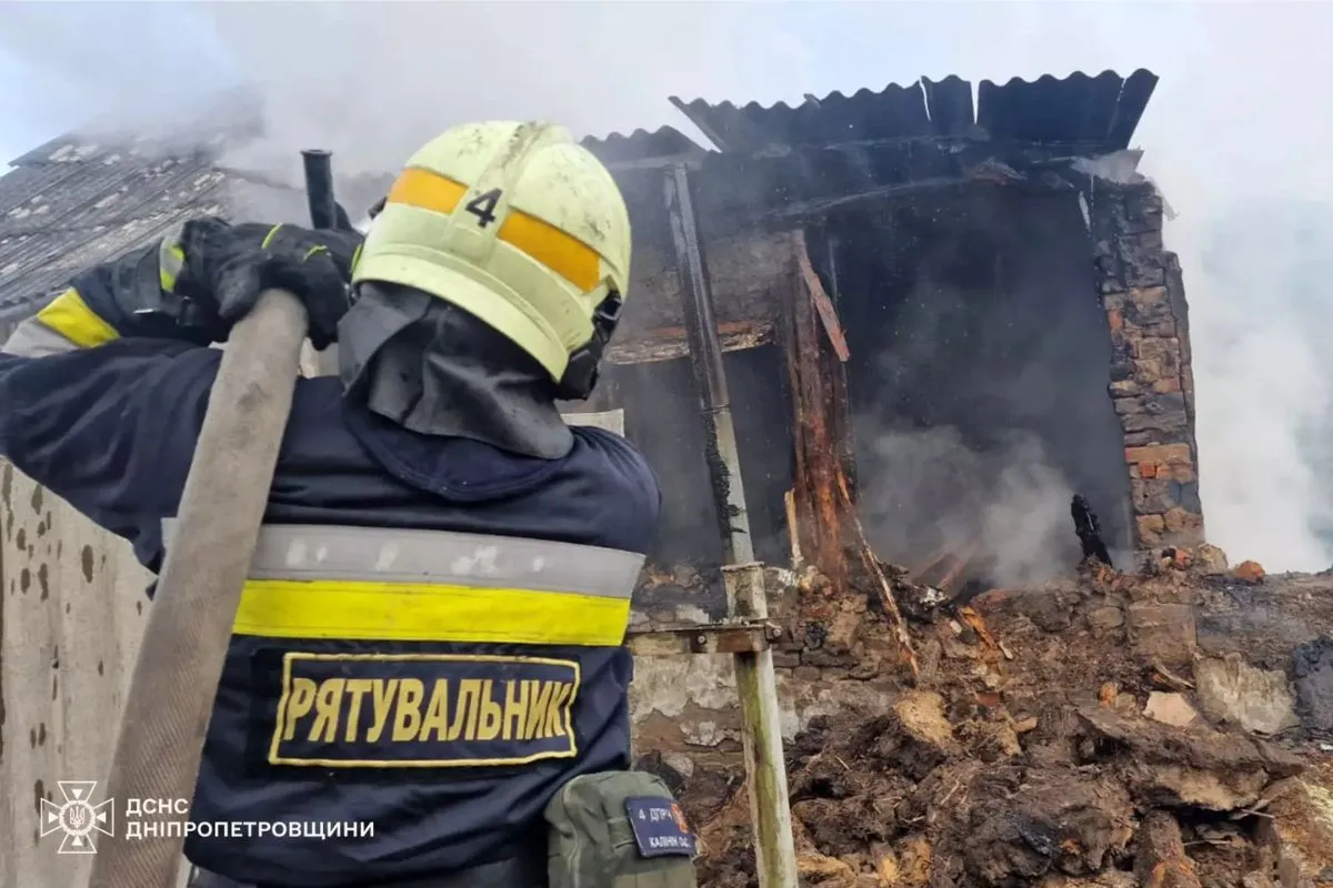 Рятувальники загасили вогонь о 11:17. Рятувальники загасили вогонь о 11:17.