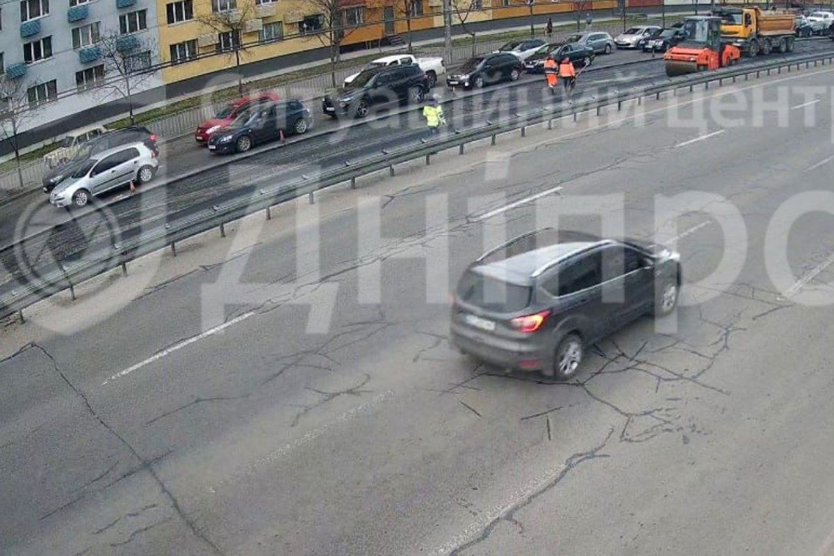 Затор по проспекту Слобожанському