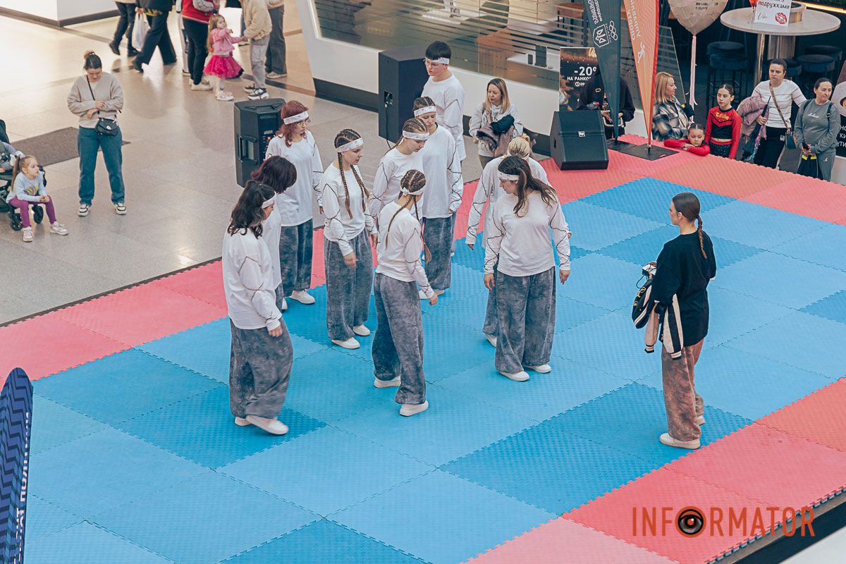 27 березня у Дніпрі в ТЦ «Мост-сіті» перетворився на велику спортивну арену