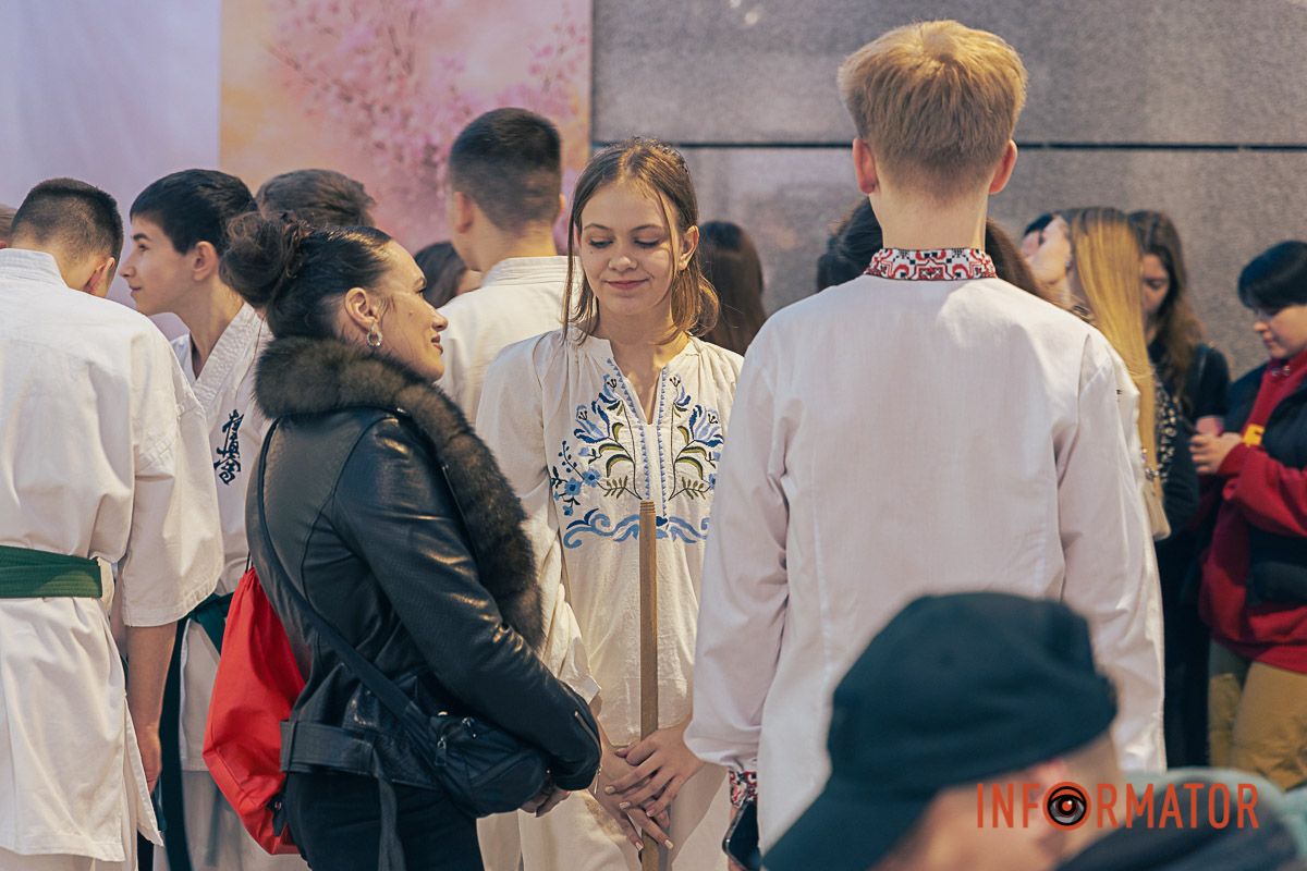 У торговельному центрі відчувається святкова атмосфера