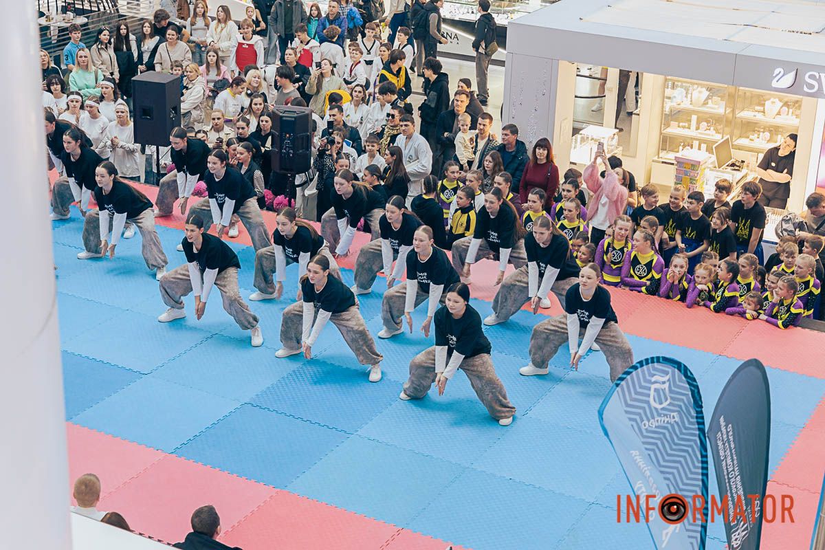 На заході були спортивні танці