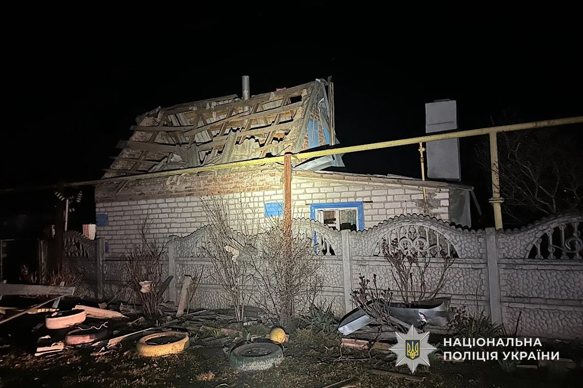 Також поранення отримав 50-річний чоловік, він перебуває на амбулаторному лікуванні