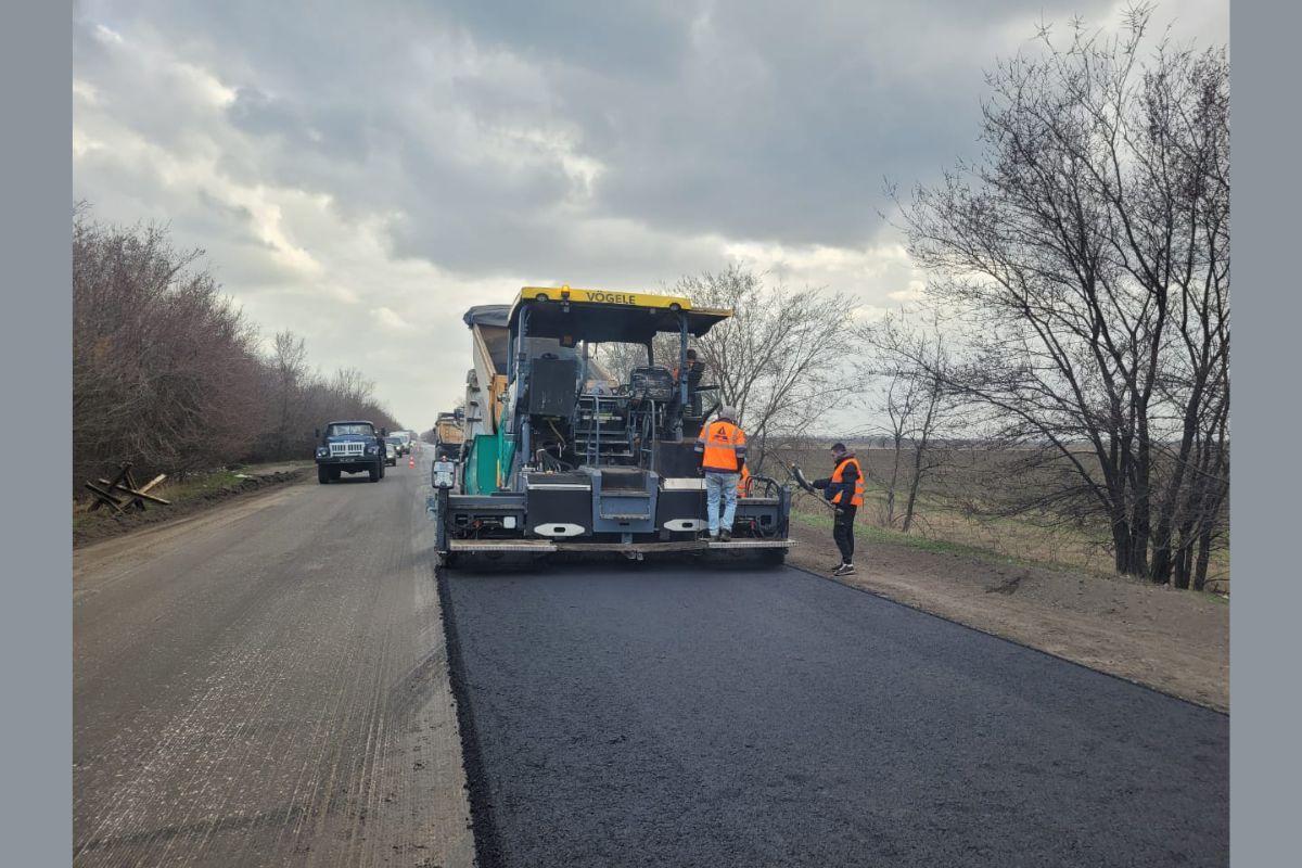Роботи проводять на ділянці 203 кілометри та 800 метрів від початку траси до 205 кілометрів та 600 метрів від початку траси Роботи проводять на ділянці 203 кілометри та 800 метрів від початку траси до 205 кілометрів та 600 метрів від початку траси