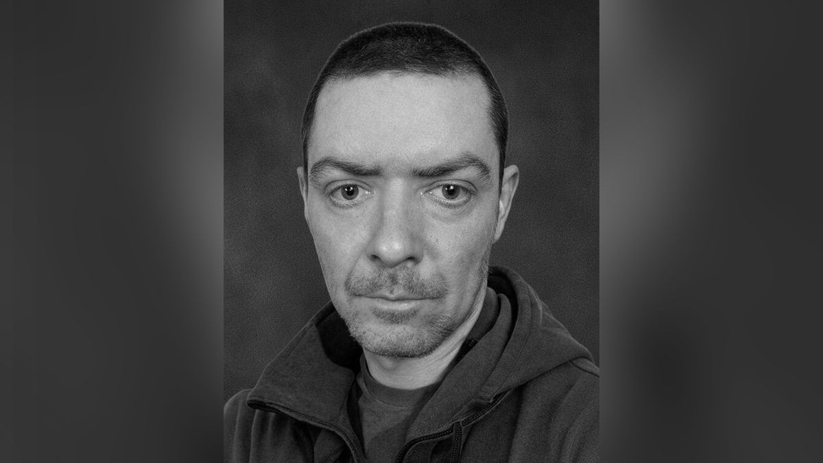 Без батька залишились доньки: у бою за Україну поліг 38-річний Захисник з Нікополя Олександр Осолохін