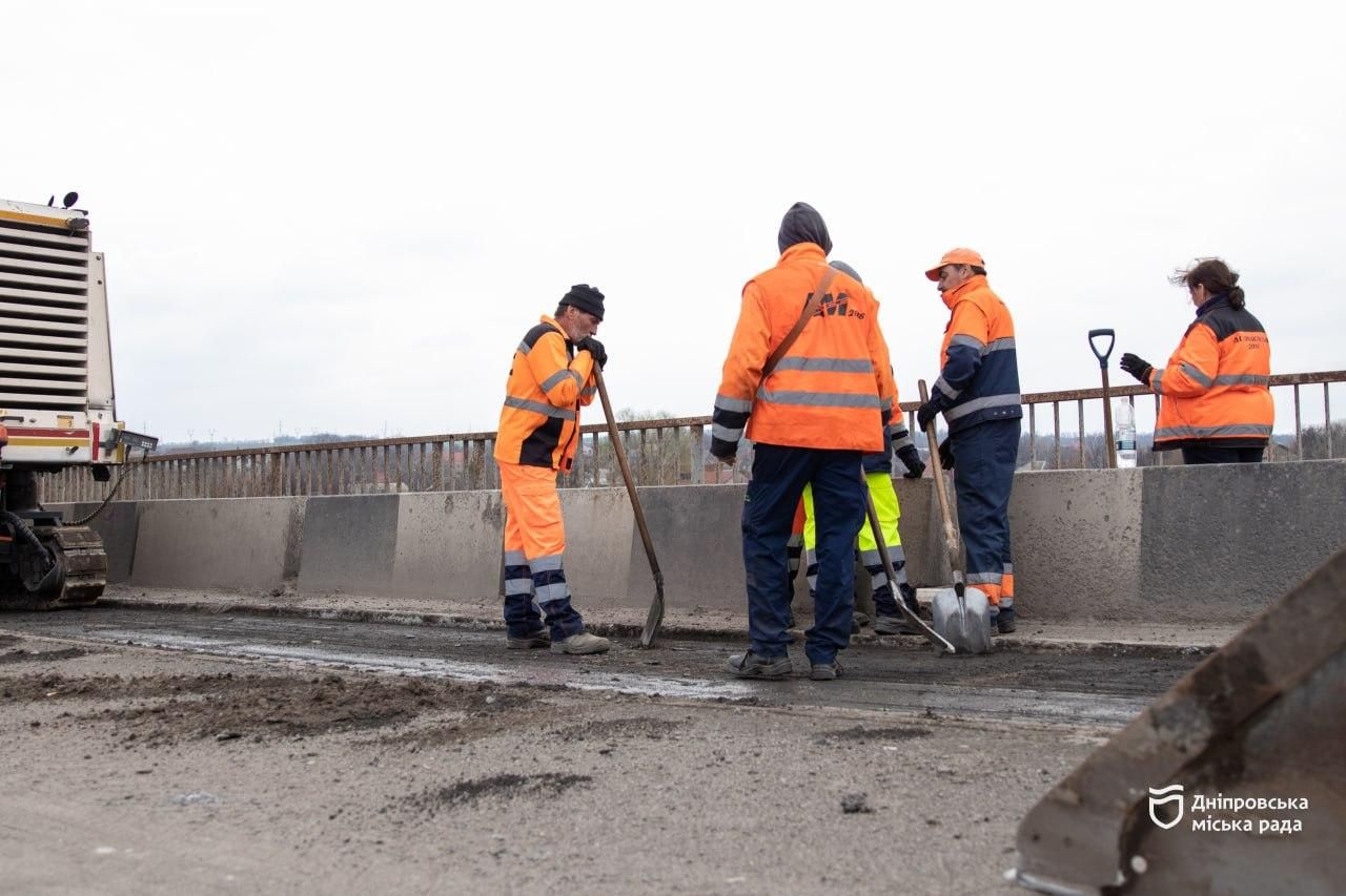 Рух транспорту перекрили