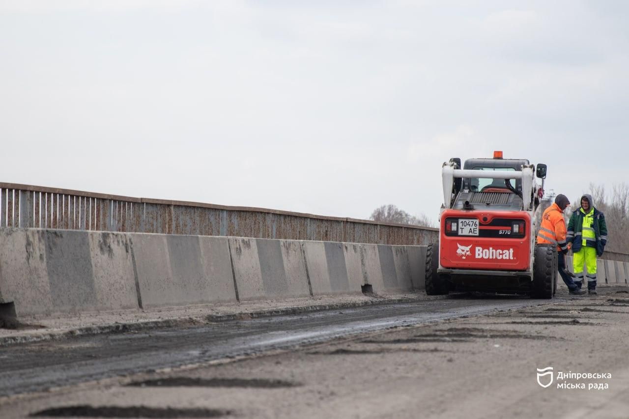 Також  приділяють увагу магістралям з найбільш інтенсивним рухом транспорту