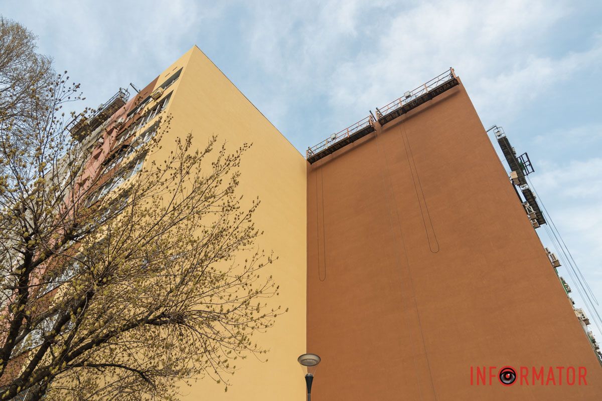 Будинок знаходиться на Калиновій №102