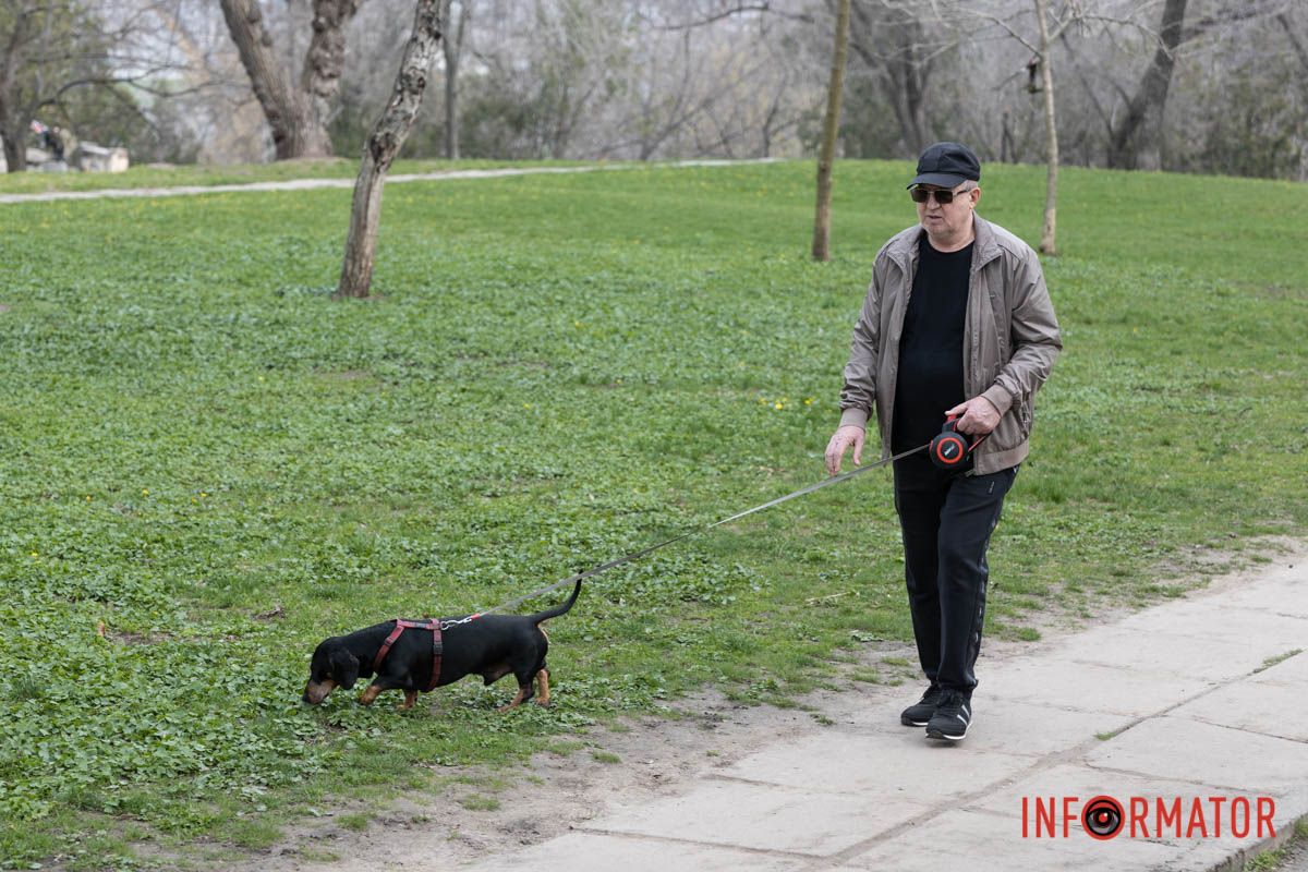 Справжнє цвітіння ще попереду: у Дніпрі весна завітала у парк Шевченка 10