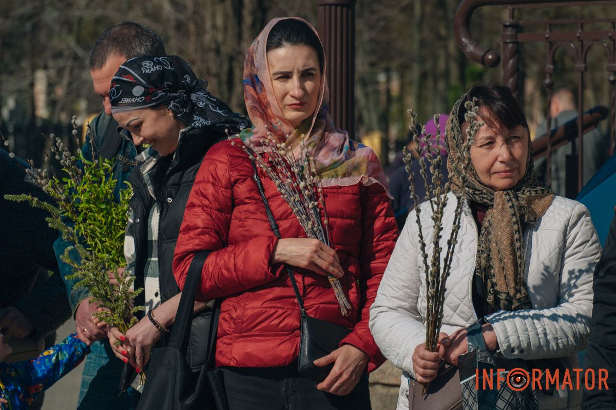 Освящение зеленых ветвей – это символ победы Христа над смертью