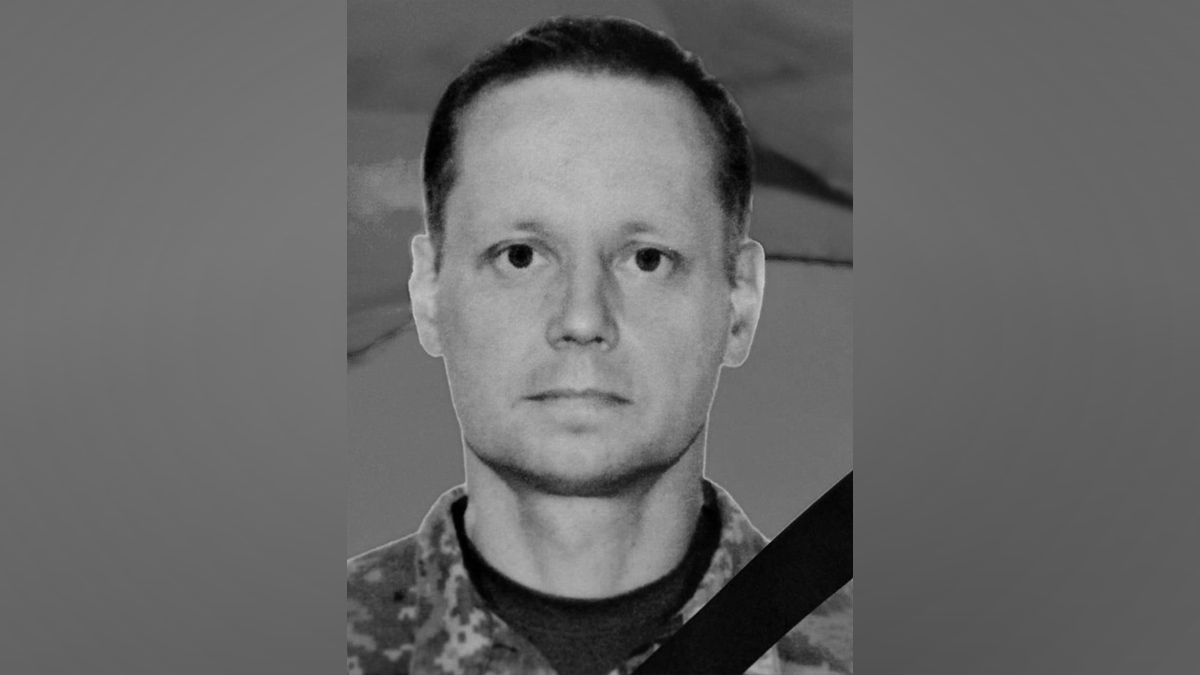 Поліг у бою з ворогом: у Кам’янському провели в останню путь сержанта Владислава Грищенка