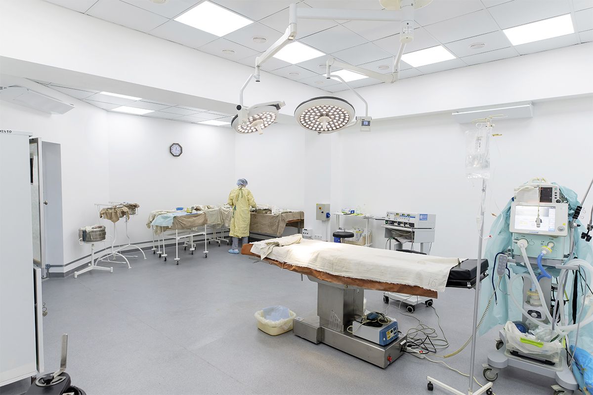 «Інтерпайп» системно допомагає медзакладам Дніпропетровської області «Інтерпайп» Пінчука системно допомагає медзакладам Дніпропетровської області 1