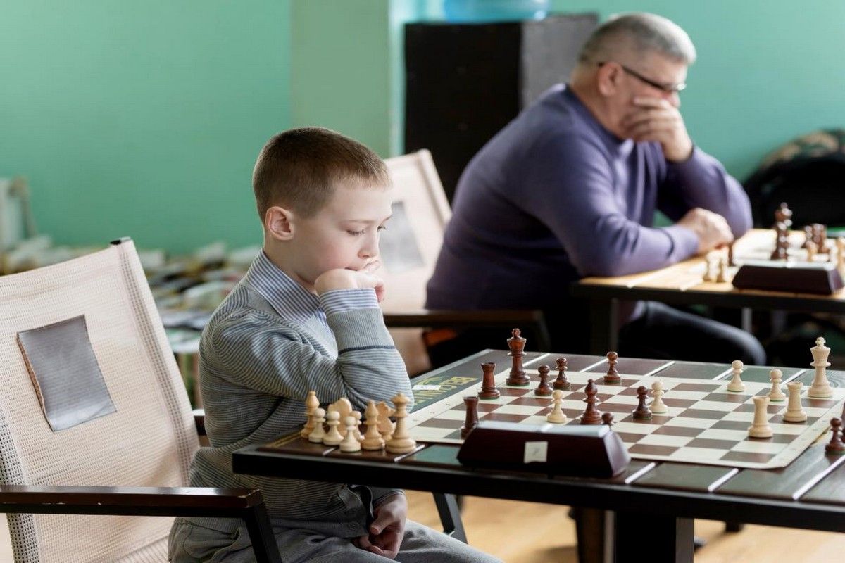 Процес гри У Дніпрі 69 людей взяли участь у шаховому турнірі “Кубок Лівобережжя”: результати 4