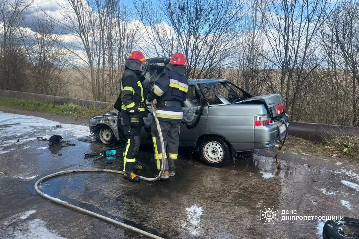 пожар возник во время движения транспортного средства по автодороге