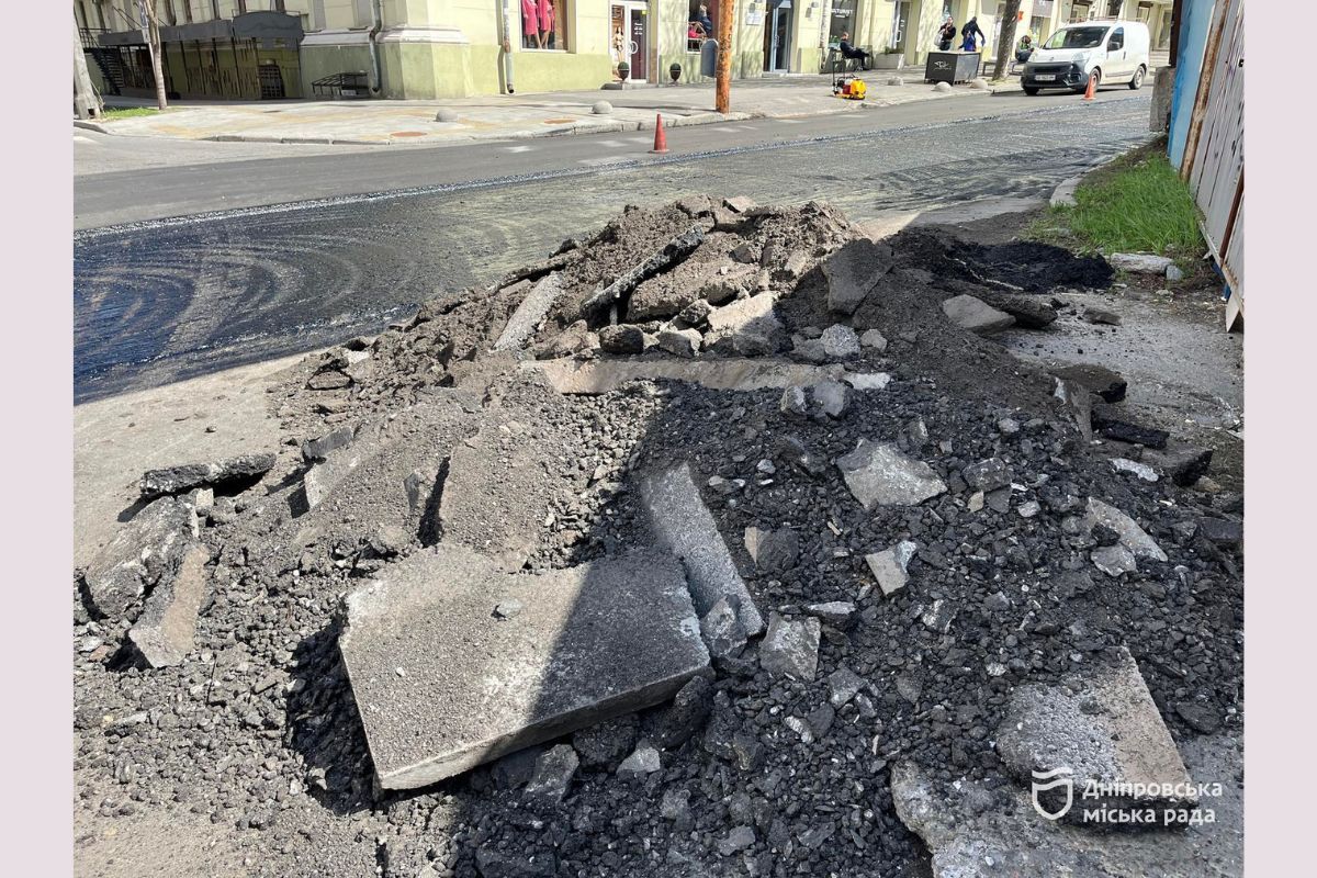 Загалом на цій локації планують оновити до 5 000 квадратних метрів покриття