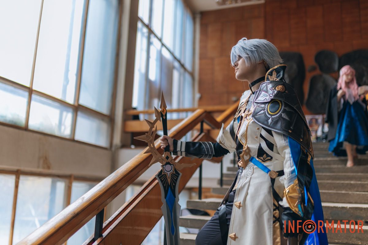 Маленький осередок Японії: у Дніпрі відбувся атмосферний захід з аніме та косплею, шукай себе на фото Інформатора 9