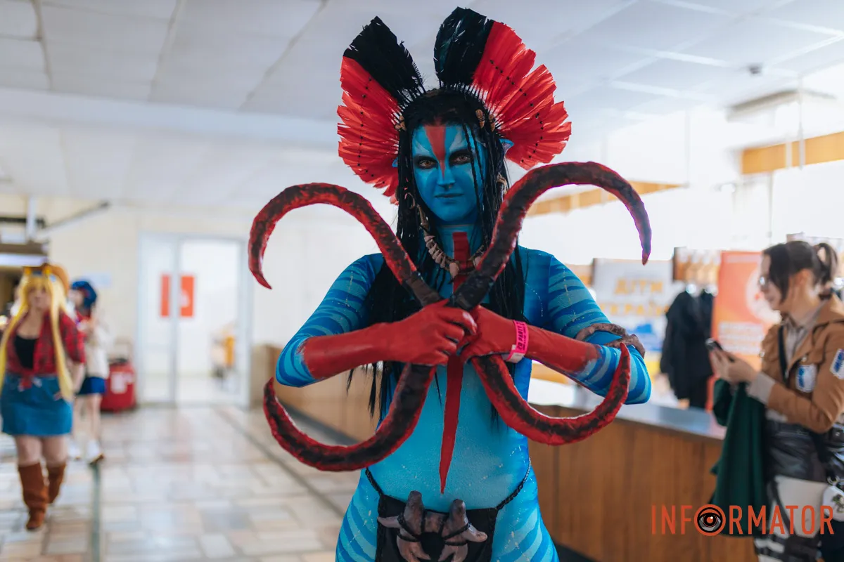 Маленький осередок Японії: у Дніпрі відбувся атмосферний захід з аніме та косплею, шукай себе на фото Інформатора 10