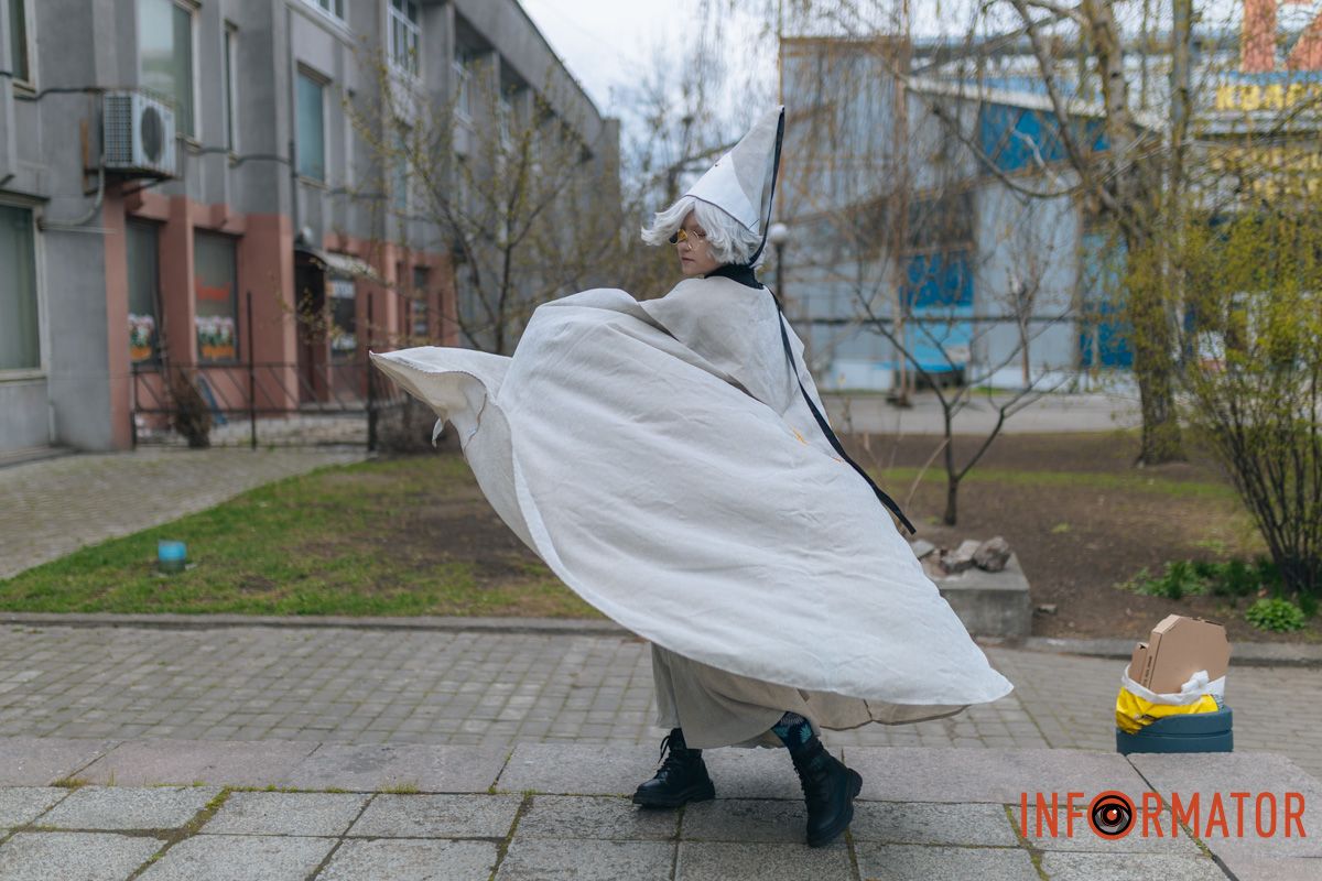 Маленький осередок Японії: у Дніпрі відбувся атмосферний захід з аніме та косплею, шукай себе на фото Інформатора 20