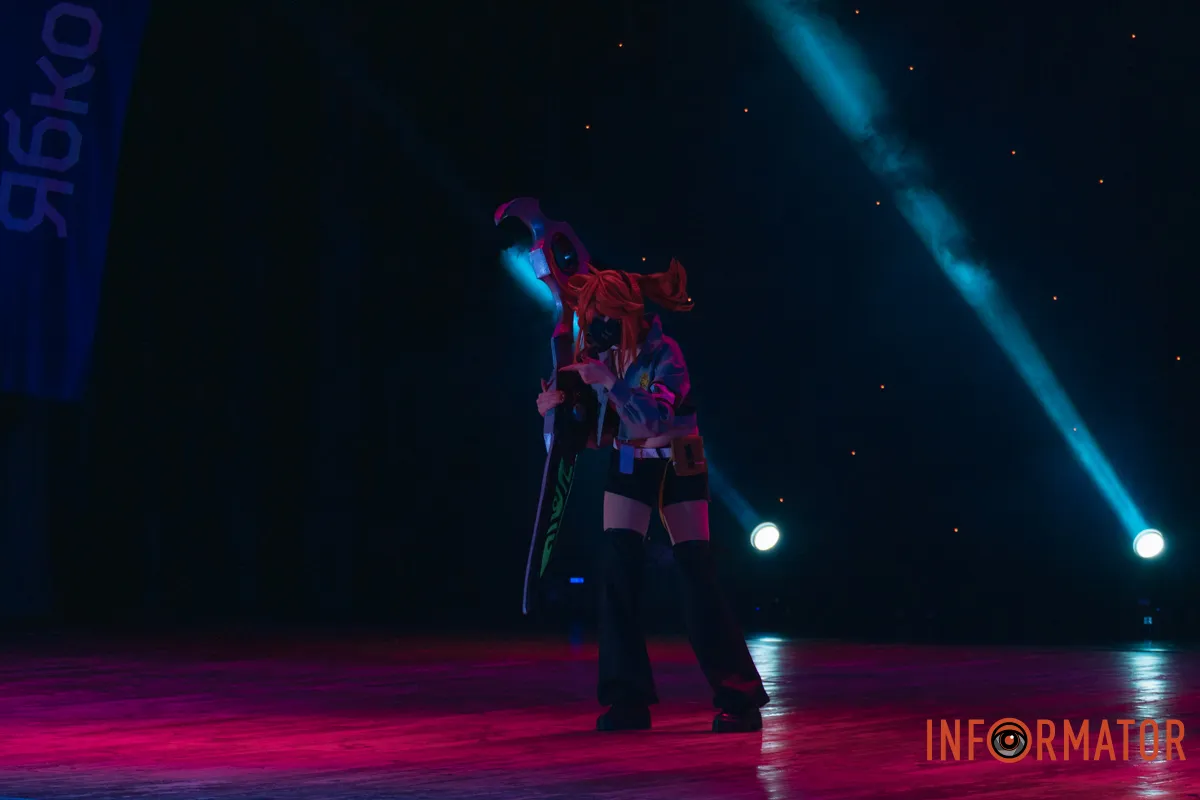 Маленький осередок Японії: у Дніпрі відбувся атмосферний захід з аніме та косплею, шукай себе на фото Інформатора 24