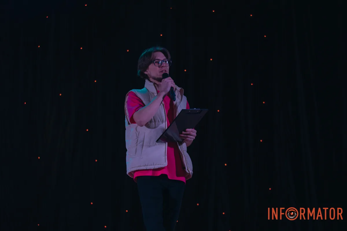 Маленький осередок Японії: у Дніпрі відбувся атмосферний захід з аніме та косплею, шукай себе на фото Інформатора 25