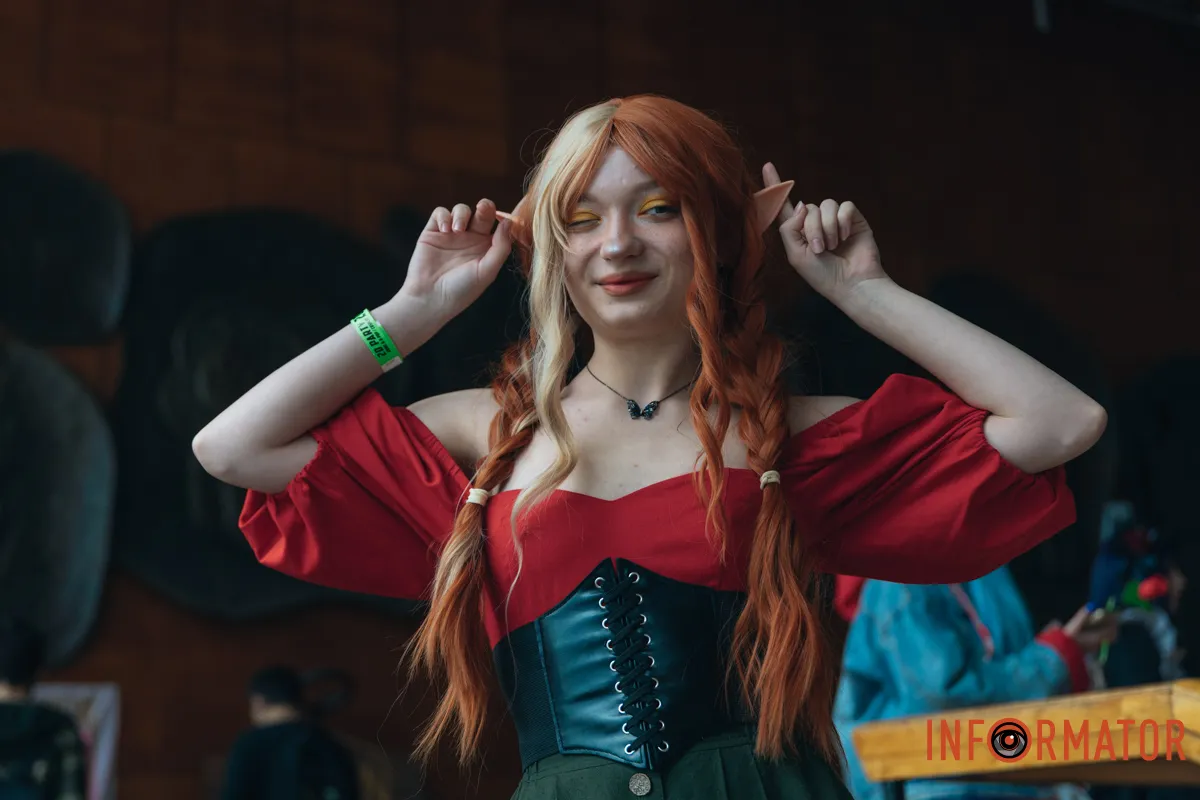 Маленький осередок Японії: у Дніпрі відбувся атмосферний захід з аніме та косплею, шукай себе на фото Інформатора 31