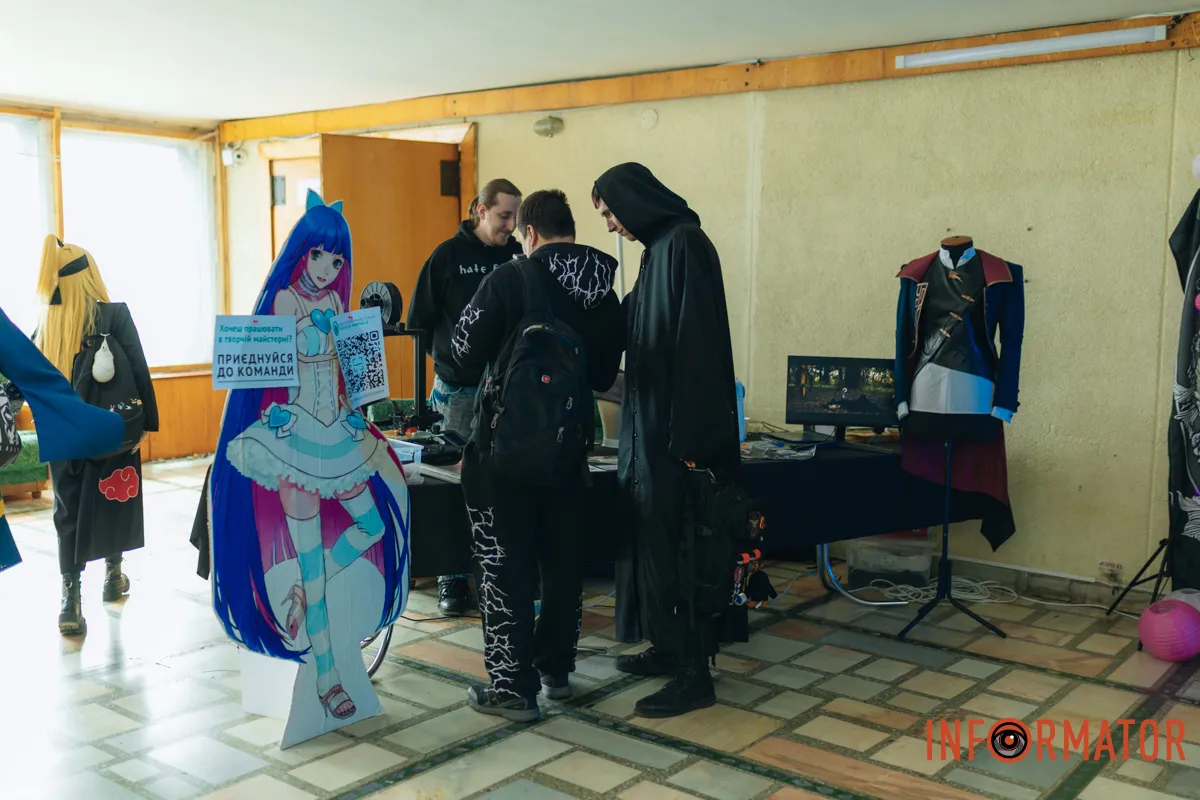 Маленький осередок Японії: у Дніпрі відбувся атмосферний захід з аніме та косплею, шукай себе на фото Інформатора 45