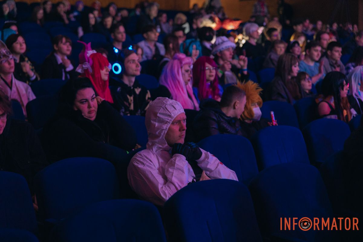 Маленький осередок Японії: у Дніпрі відбувся атмосферний захід з аніме та косплею, шукай себе на фото Інформатора 65