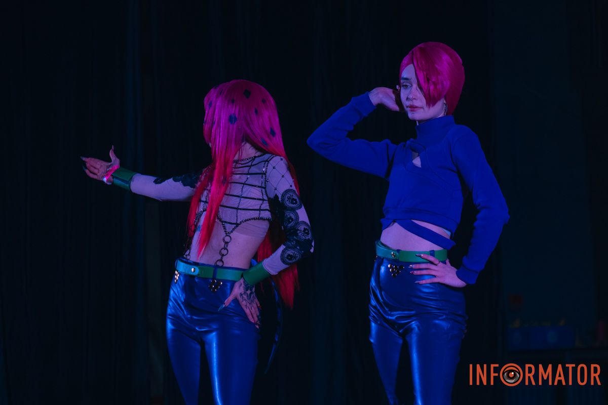 Маленький осередок Японії: у Дніпрі відбувся атмосферний захід з аніме та косплею, шукай себе на фото Інформатора 91