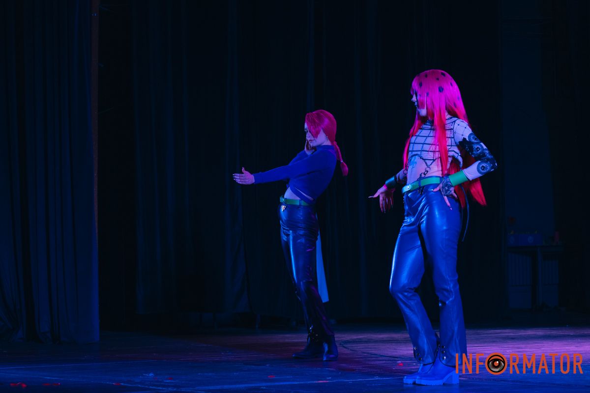 Маленький осередок Японії: у Дніпрі відбувся атмосферний захід з аніме та косплею, шукай себе на фото Інформатора 88