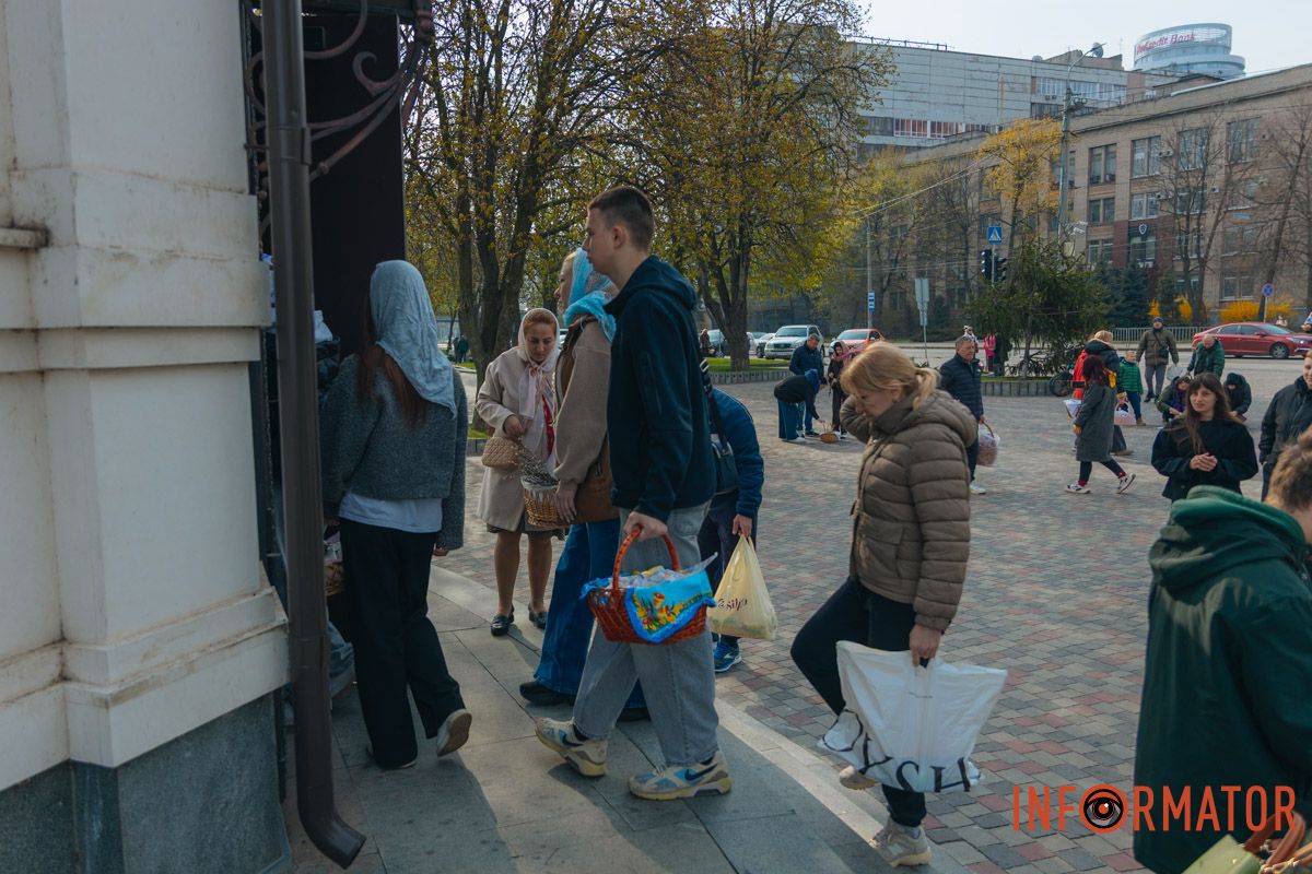 Кожен прийшов до церкви зі своїми думками, але спільною надією 