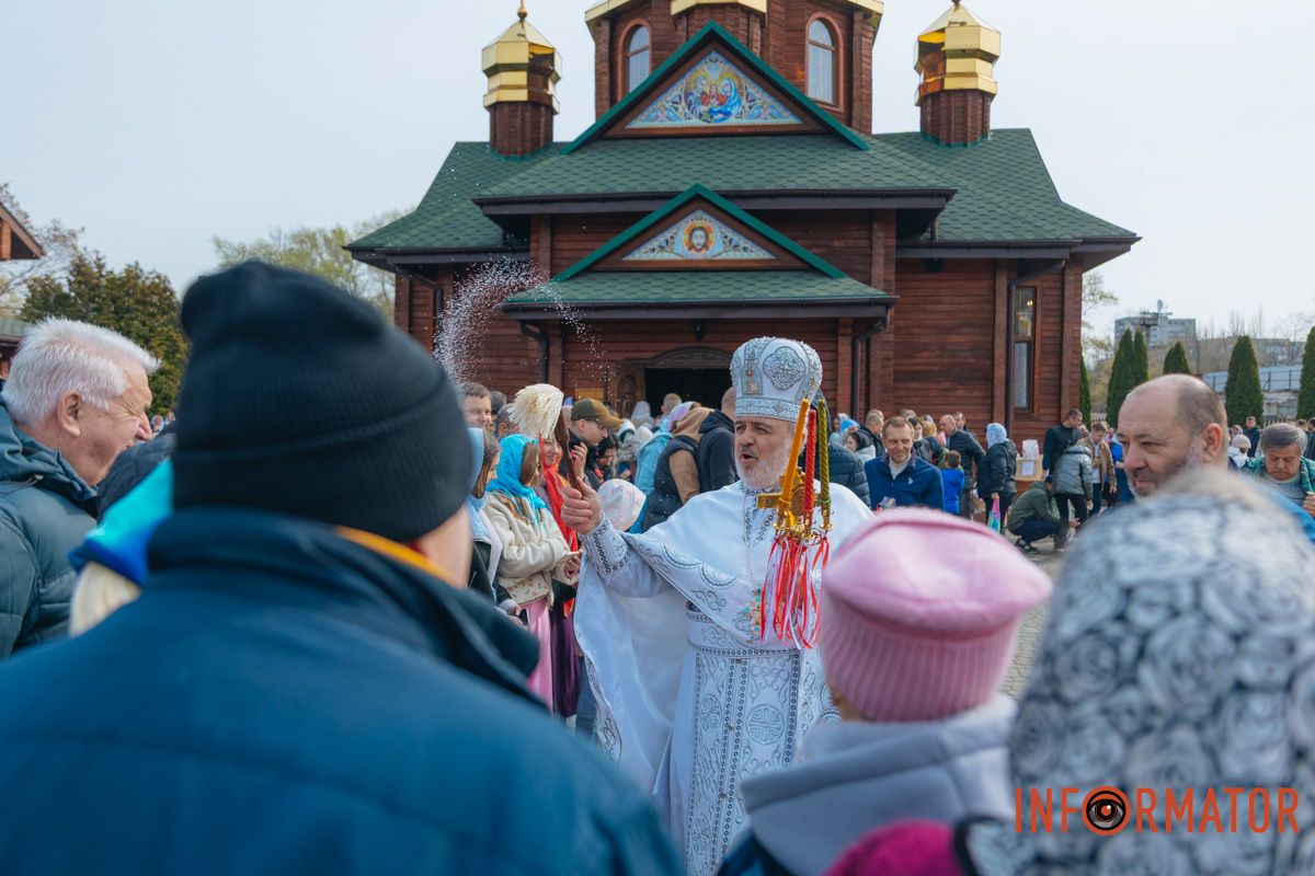 Миром Божим світ краситься
